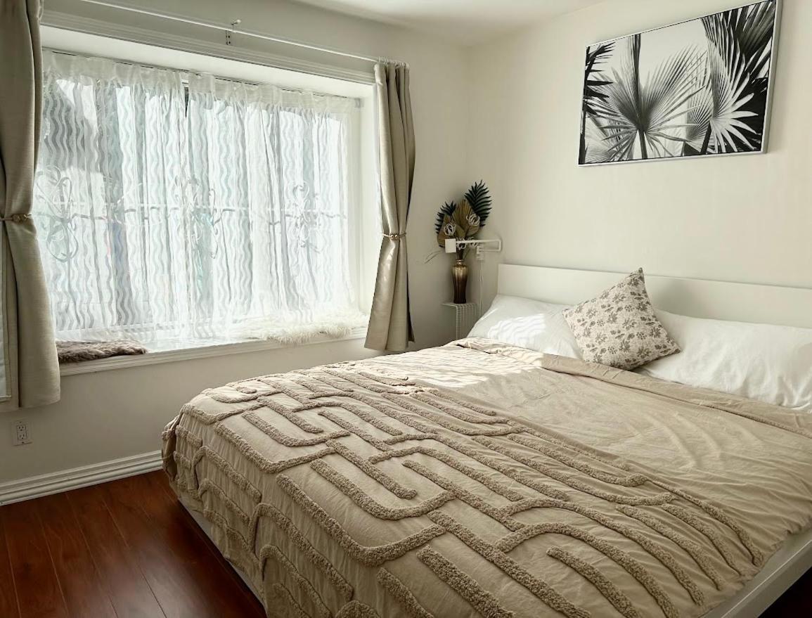 Privatunterkunft 2br 1ba Guest With King Bed - Free Parking - Renfrew Station - Location Vancouver