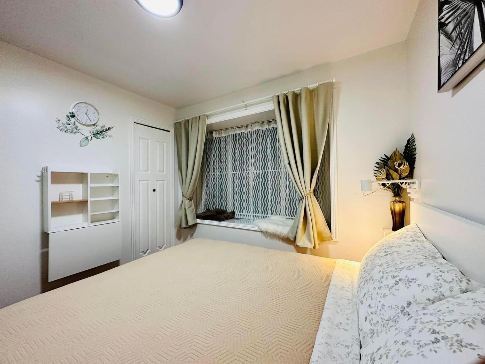 2br 1ba Guest With King Bed - Free Parking - Renfrew Station - Location *