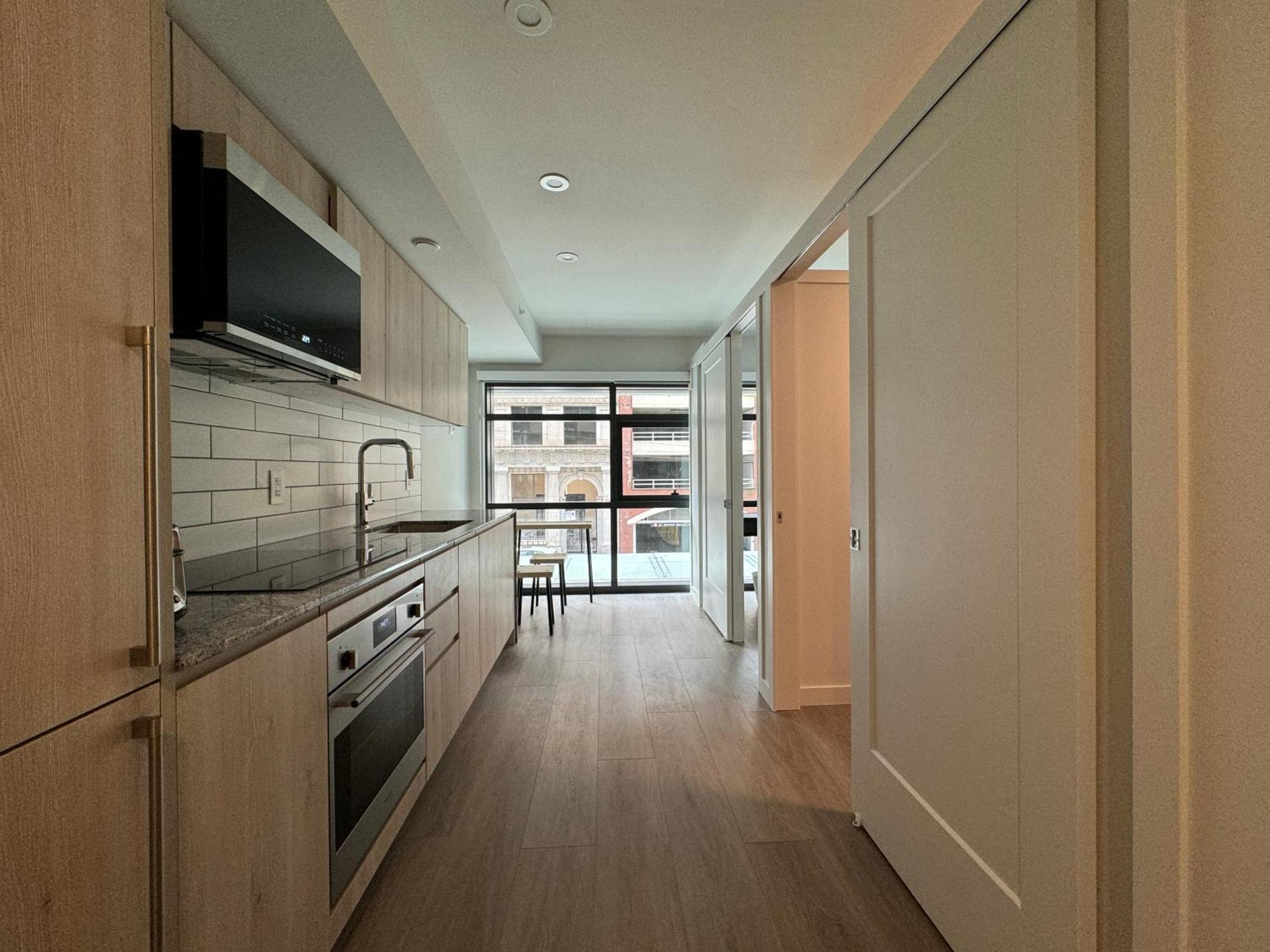 Downtown Center Silverstone Tower I And Ii Long-term Only Your Second In Apartment