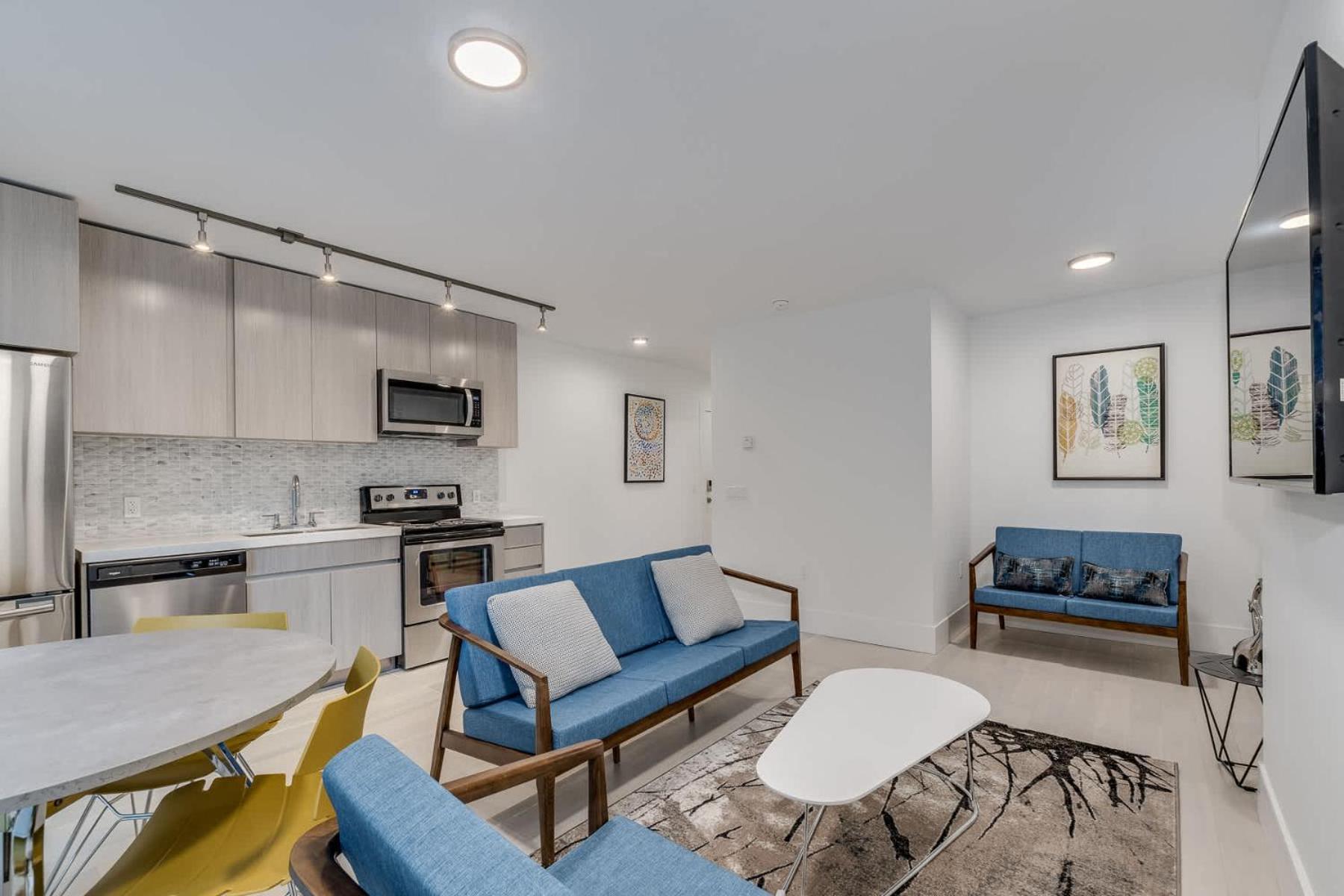 Charming Urban Sanctuary In The Heart Of Town Vancouver