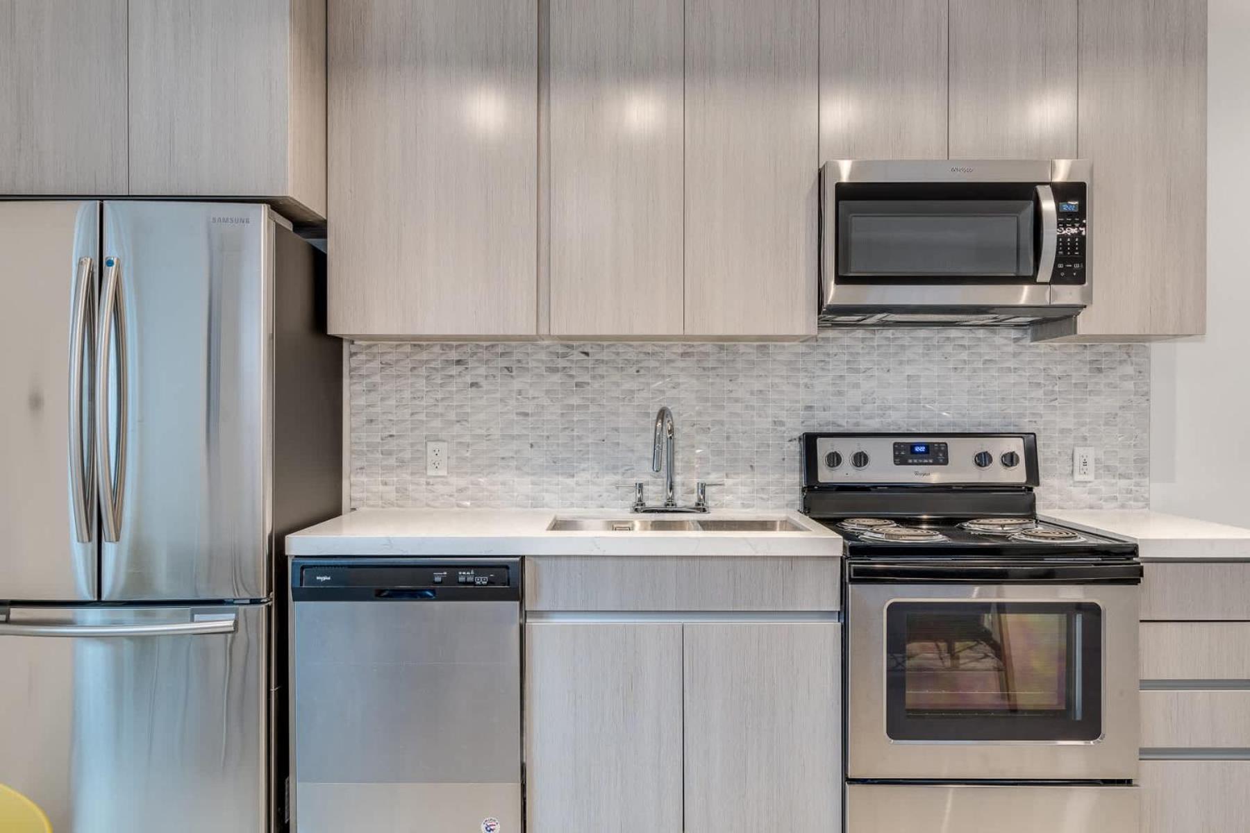 Apartment Charming Urban Sanctuary In The Heart Of Town Vancouver