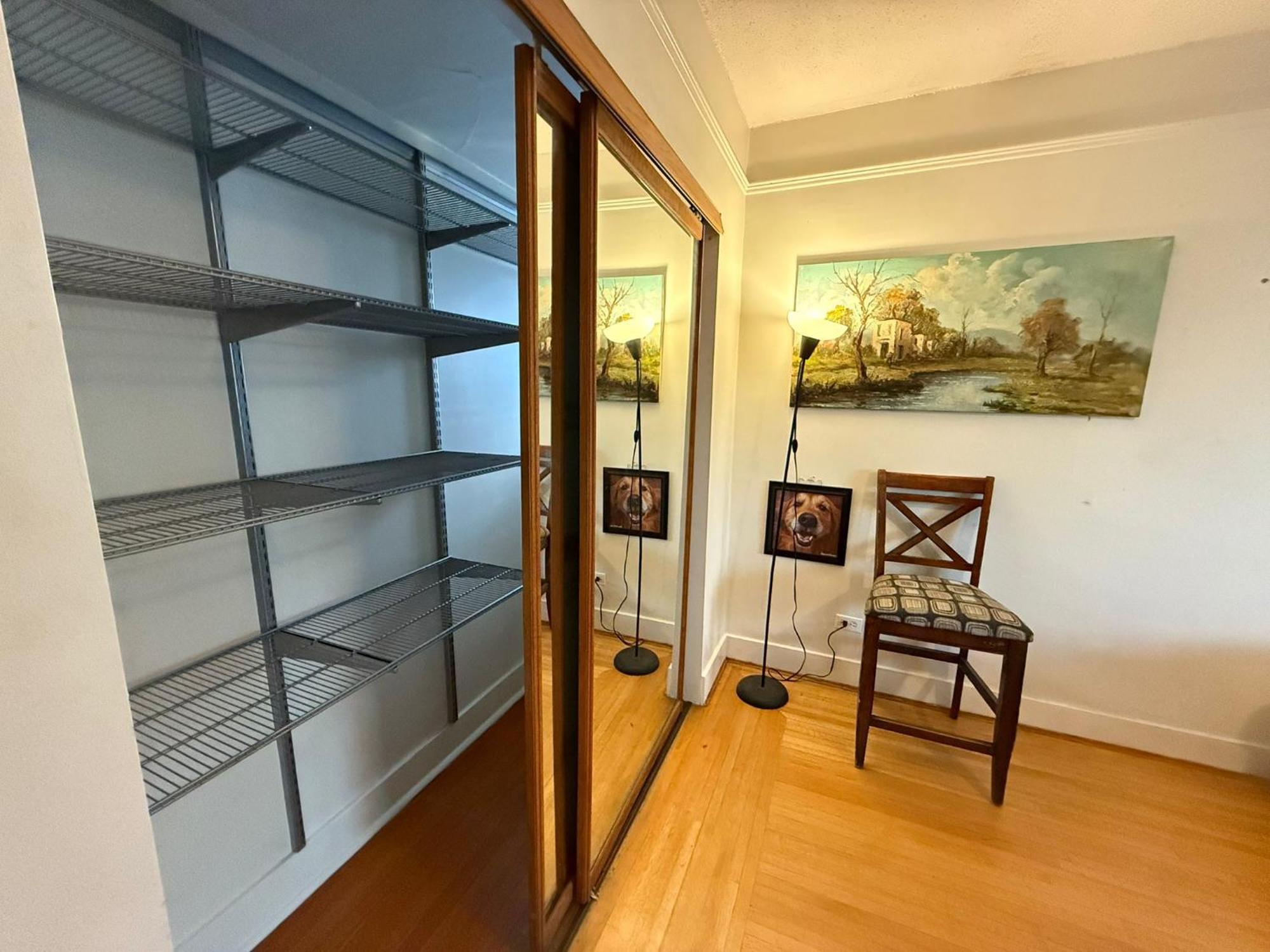Homestay - Near Ubc, Downtown & Kitsilano *