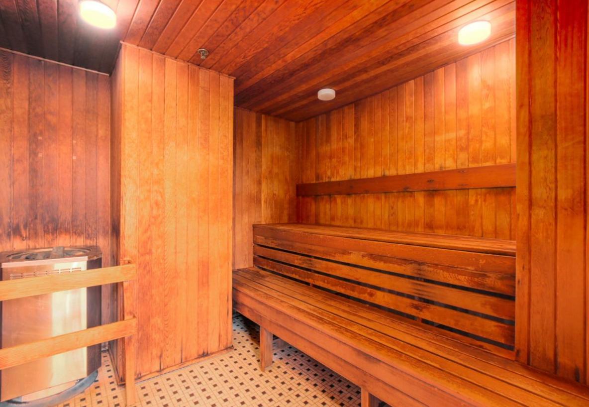 1 Bedroom Beside Roger's Arena, Bcplace, Skytrain Apartment *