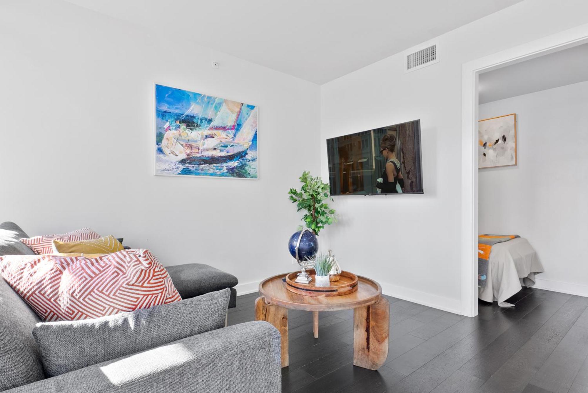 High Rise 2 Bedroom With Balcony And Spectacular Views Vancouver
