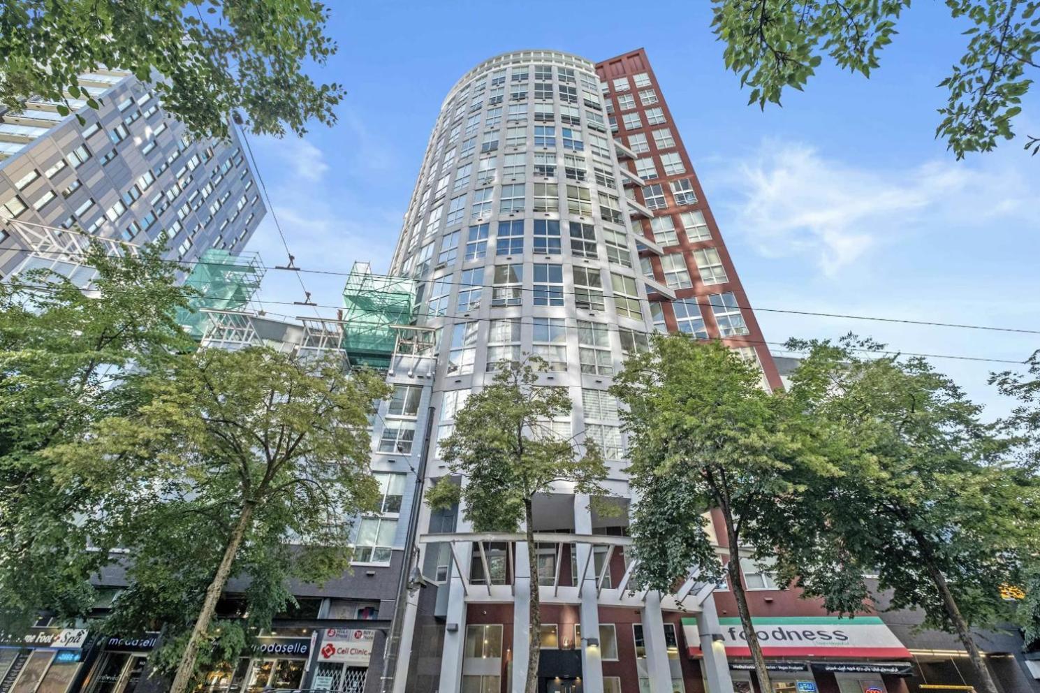 Apartment Two-story Loft With A High-rises View And Rooftop Deck *