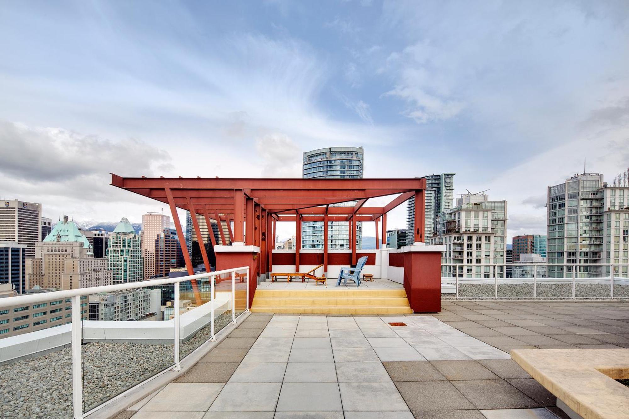 Apartment Two-story Loft With A High-rises View And Rooftop Deck *