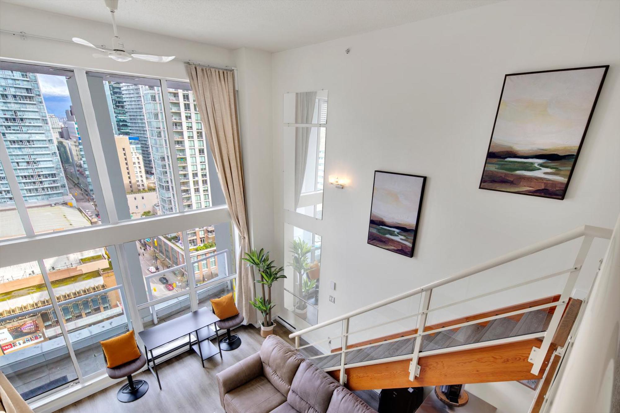 Two-story Loft With A High-rises View And Rooftop Deck