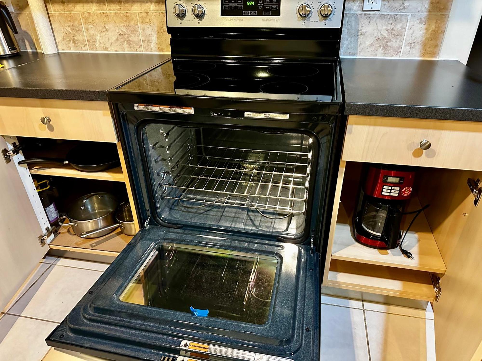 Sixpine - 2 Bedroom Apartment