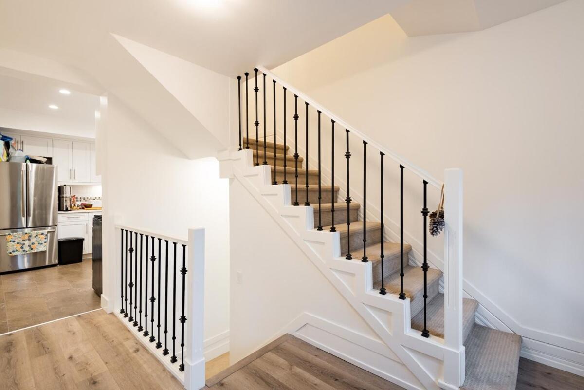 Beautiful Cedar House Vancouver