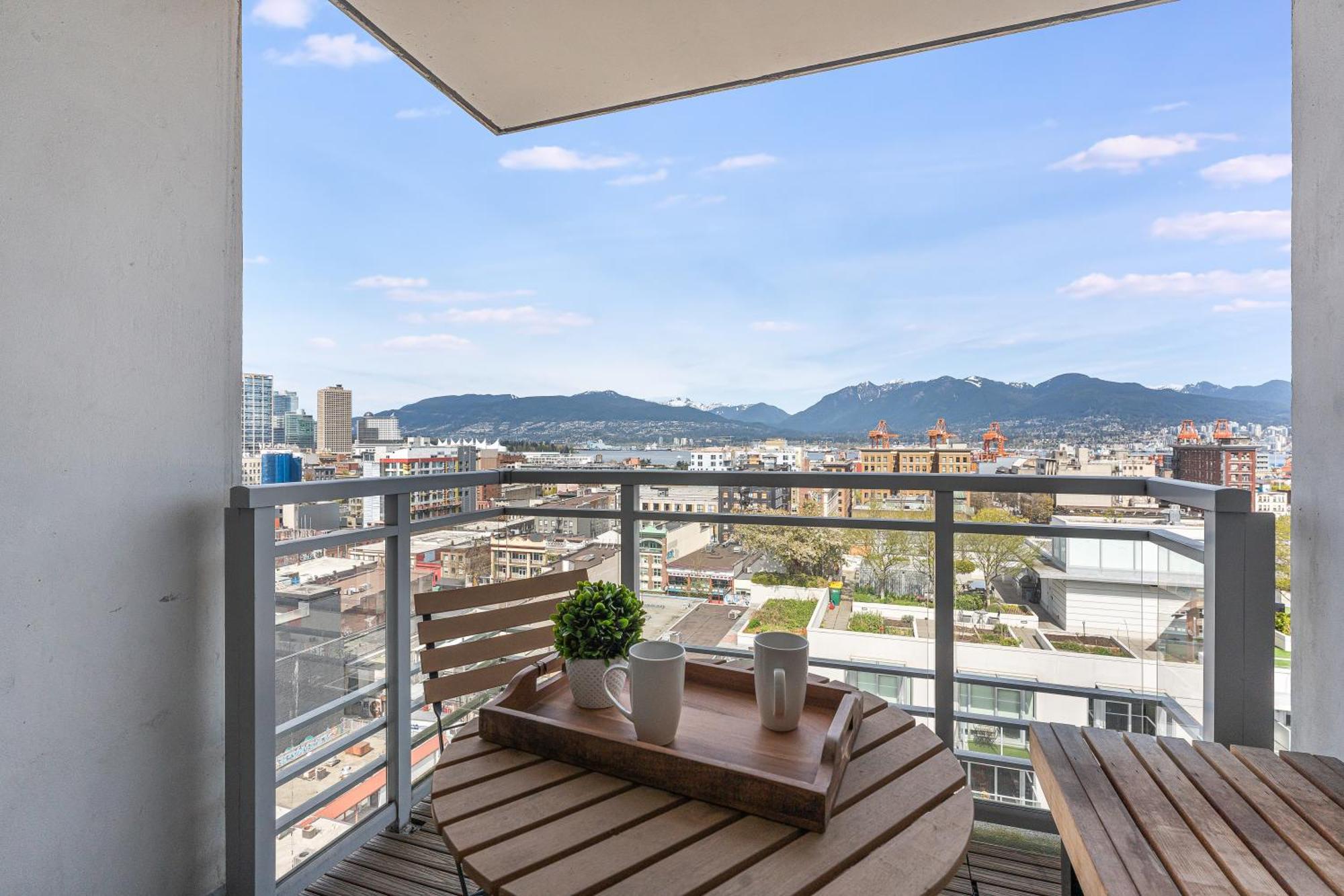 Stunning 2br With Breathtaking And Mountain Views Apartment *