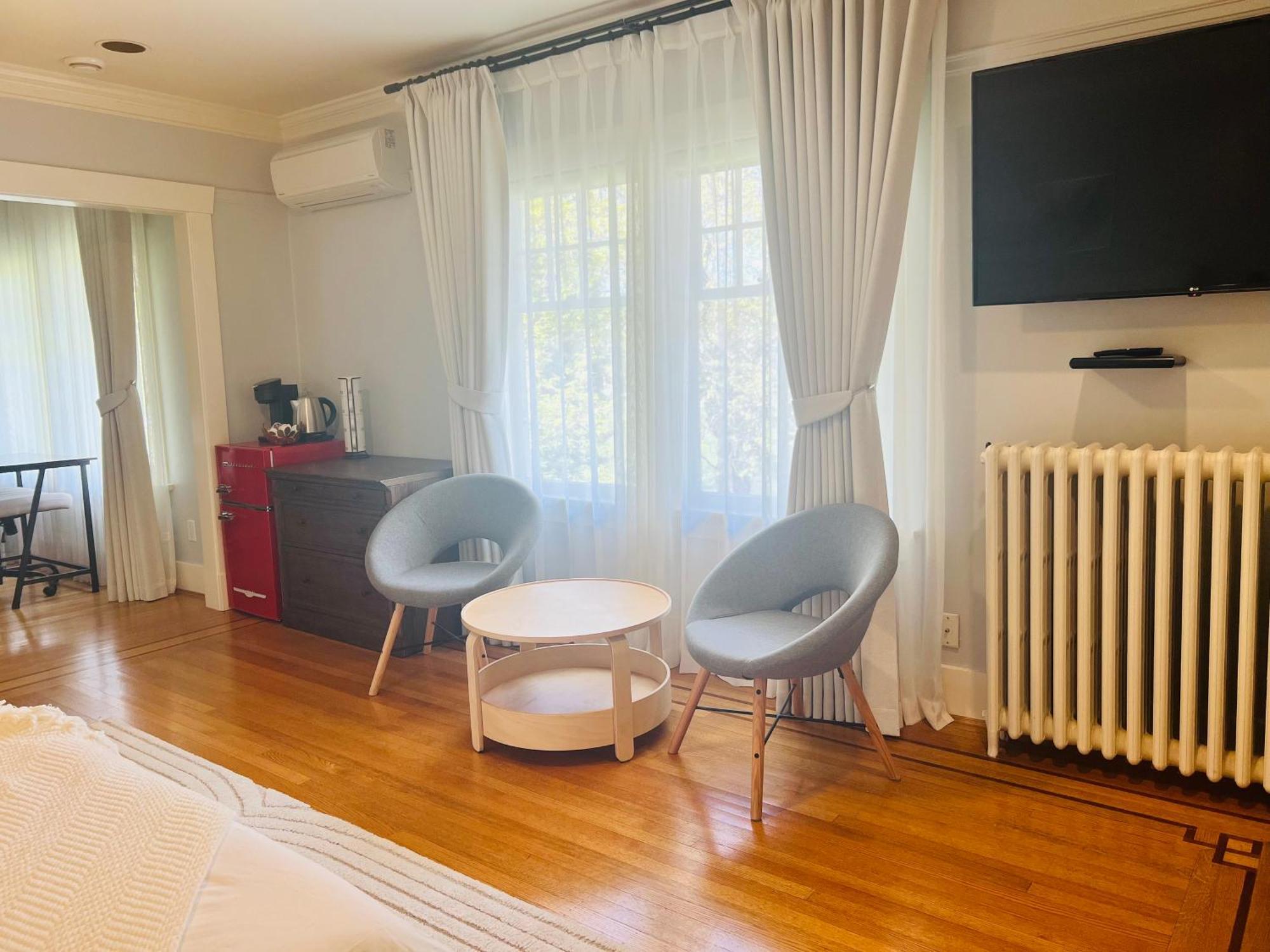 West King Edward Luxury Guest Privatunterkunft