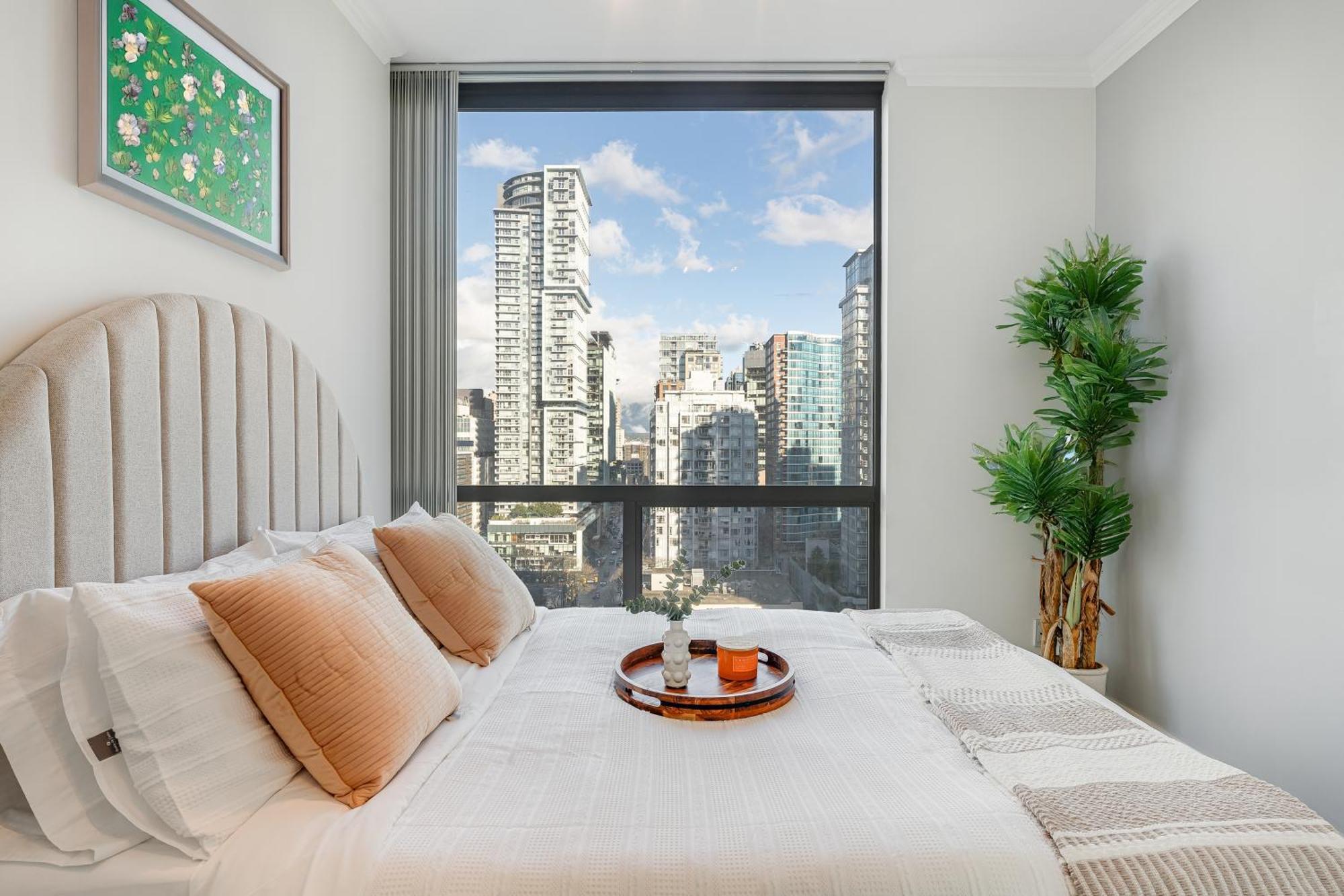 Premium 2 Bedroom In Yaletown Huge And Elegant Living Space Apartment Vancouver