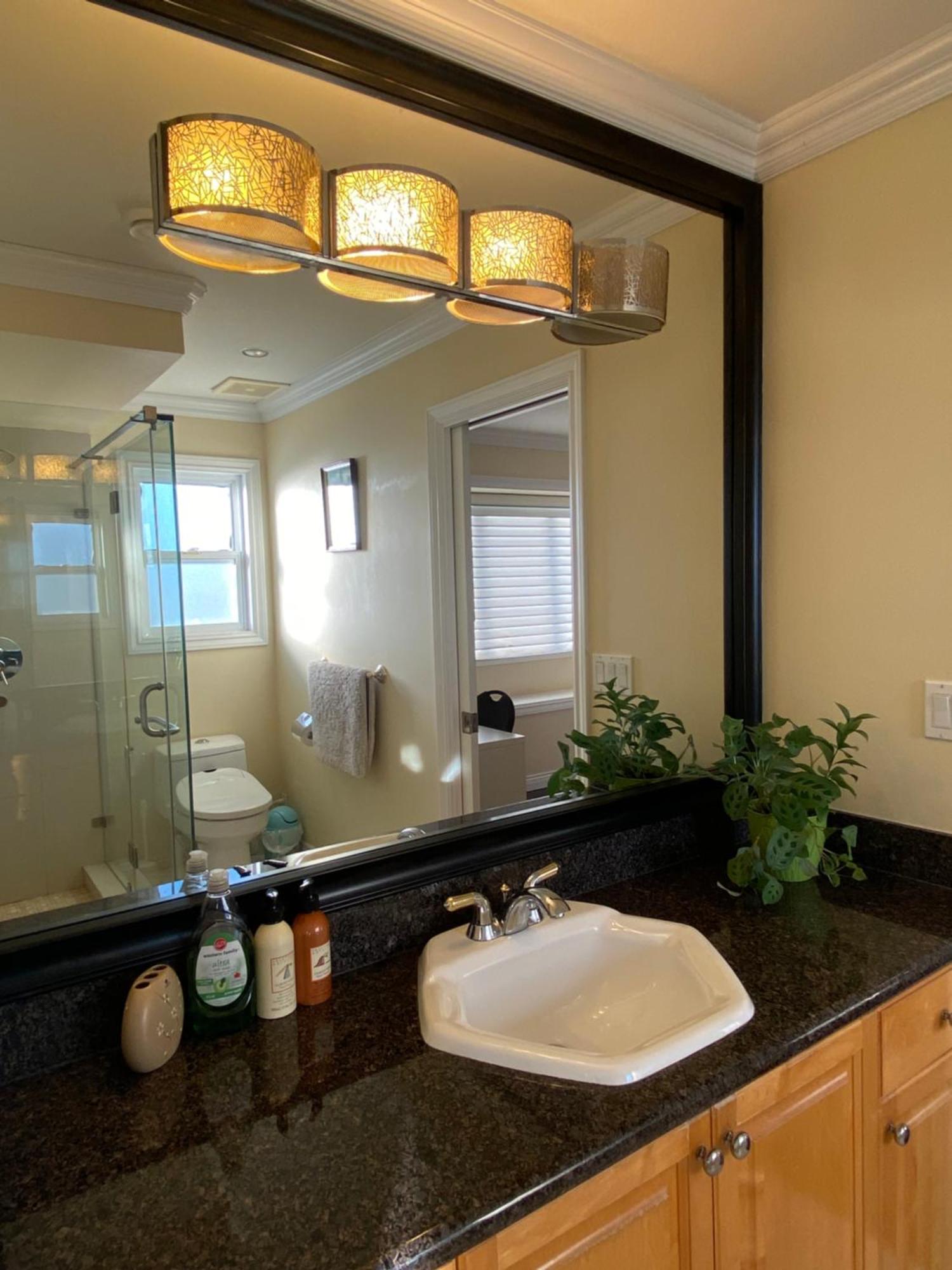 Guest house Coze In Near Yvr Vancouver