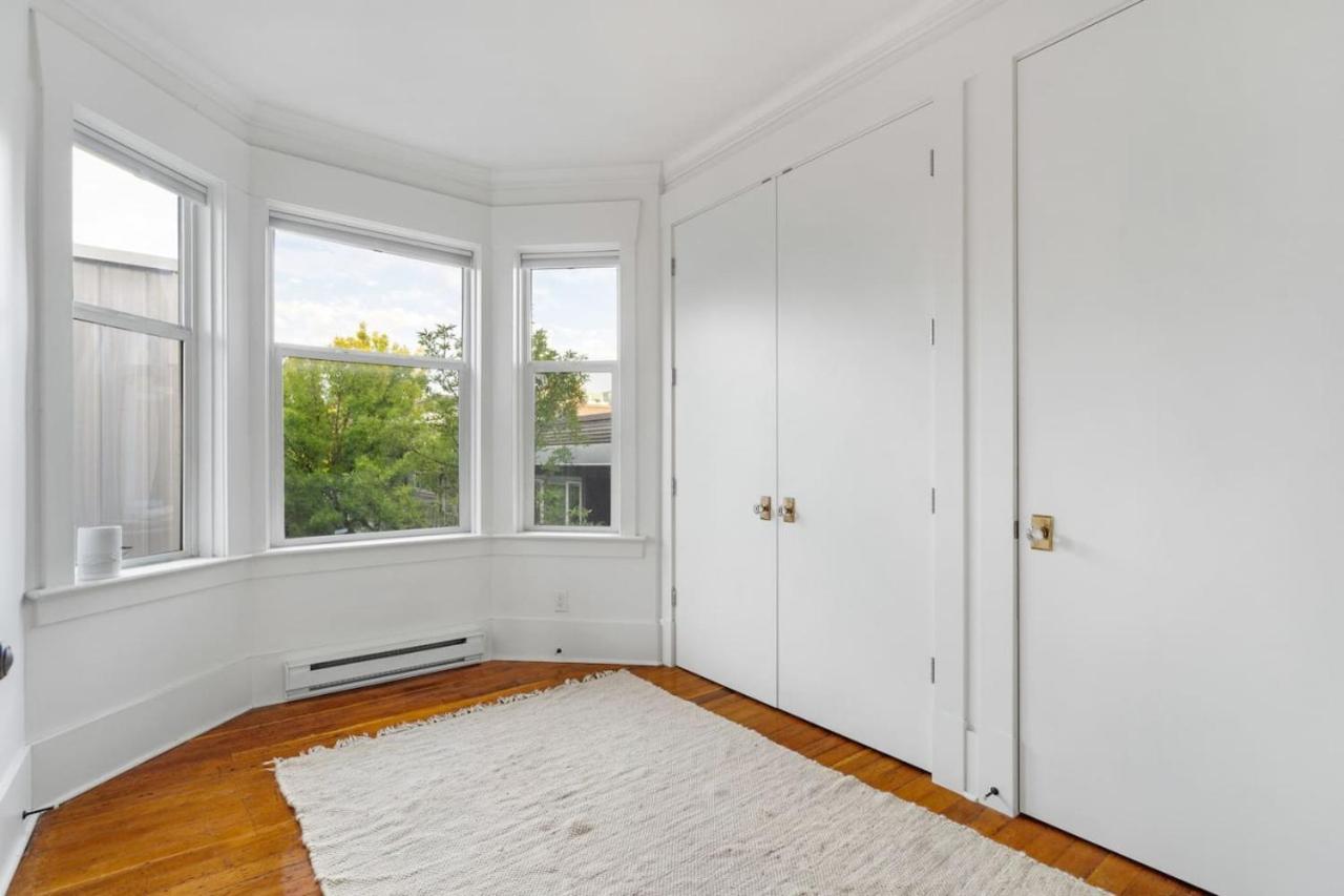 Beautiful, Newly Renovated Creek Apartment