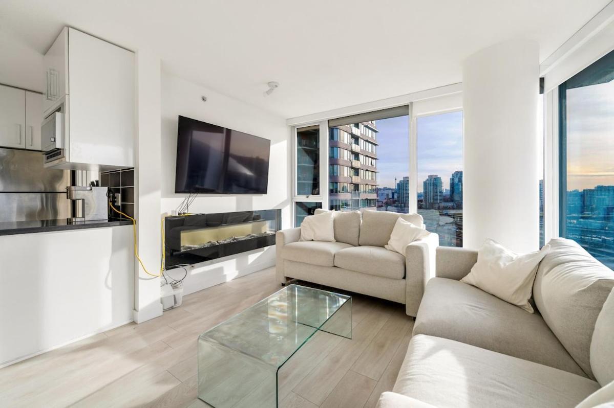 Bright 3br Downtown W Pool & Gym *
