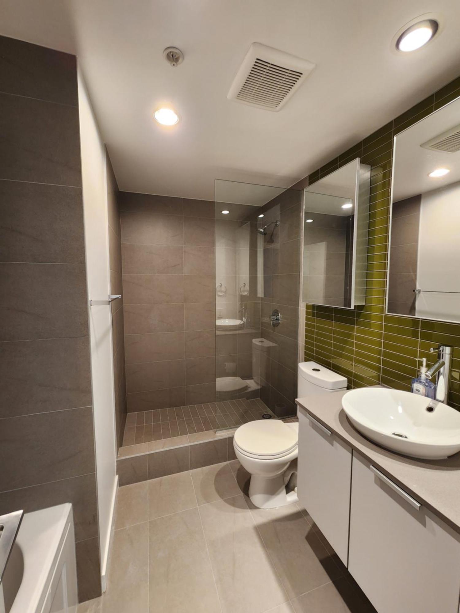 Luxury Downtown Apartment *