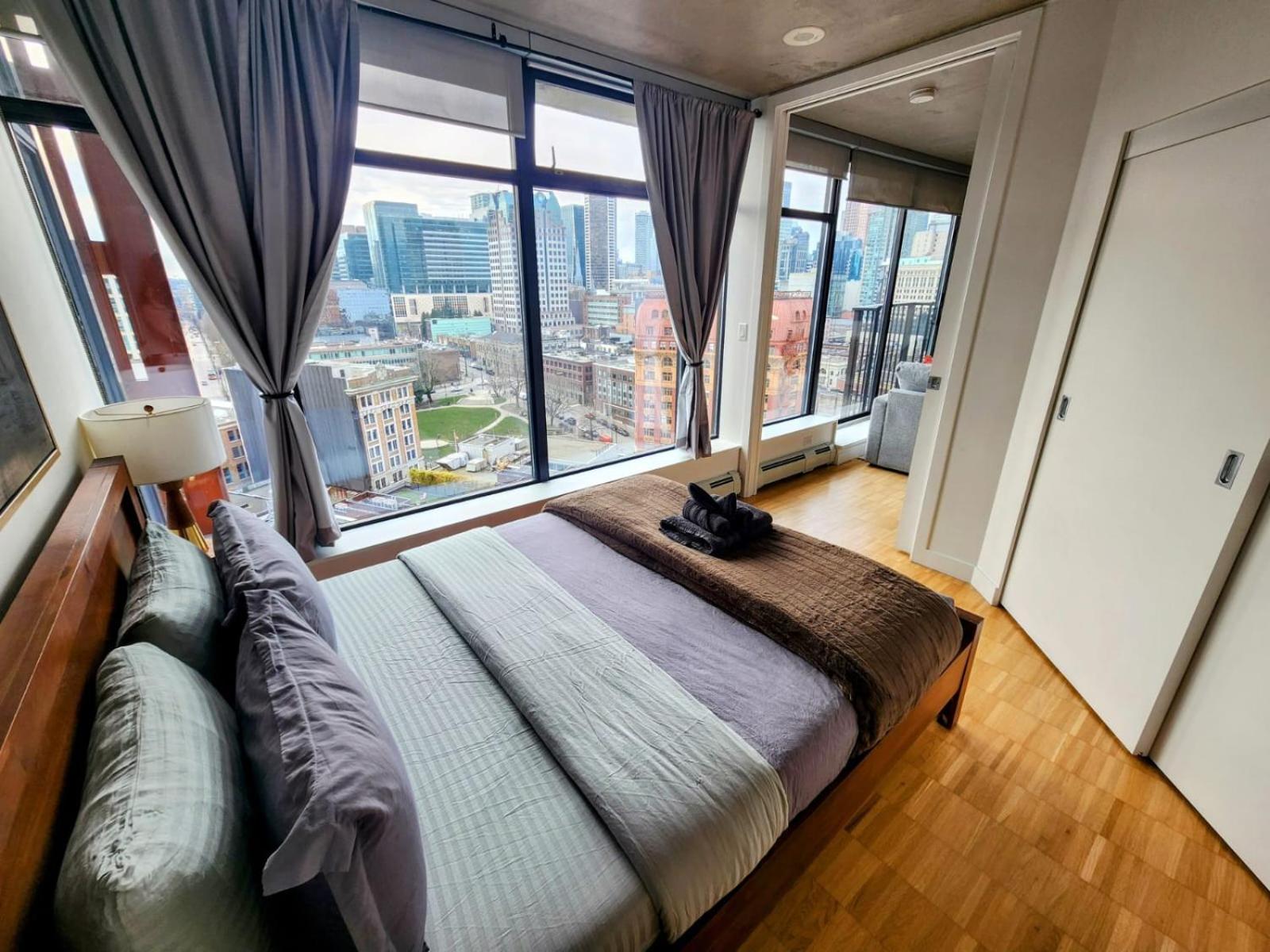Luxury Downtown * Vancouver