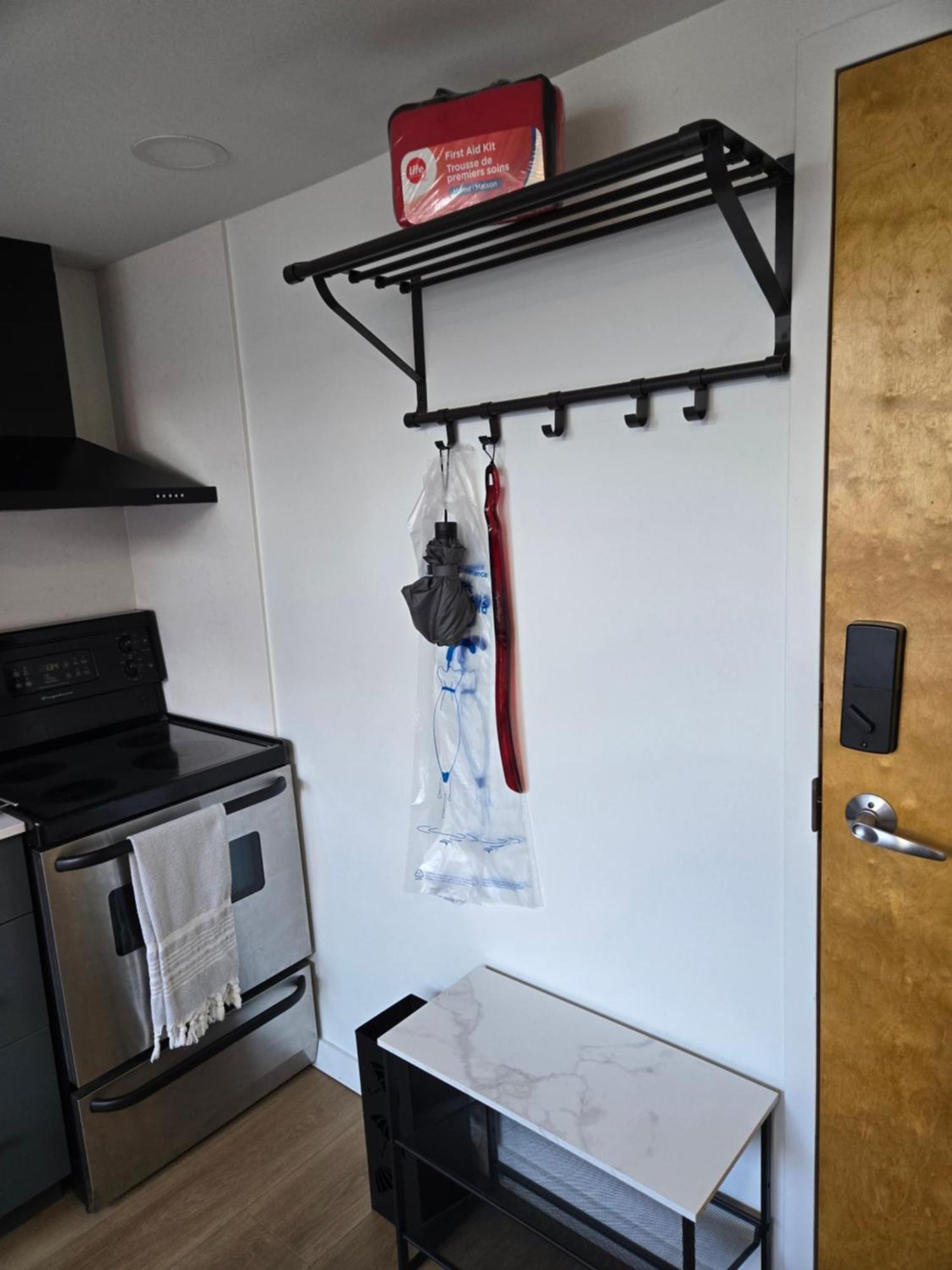 Elegant Unique Downtown Loft, Comfort & Convenience Combined Apartment