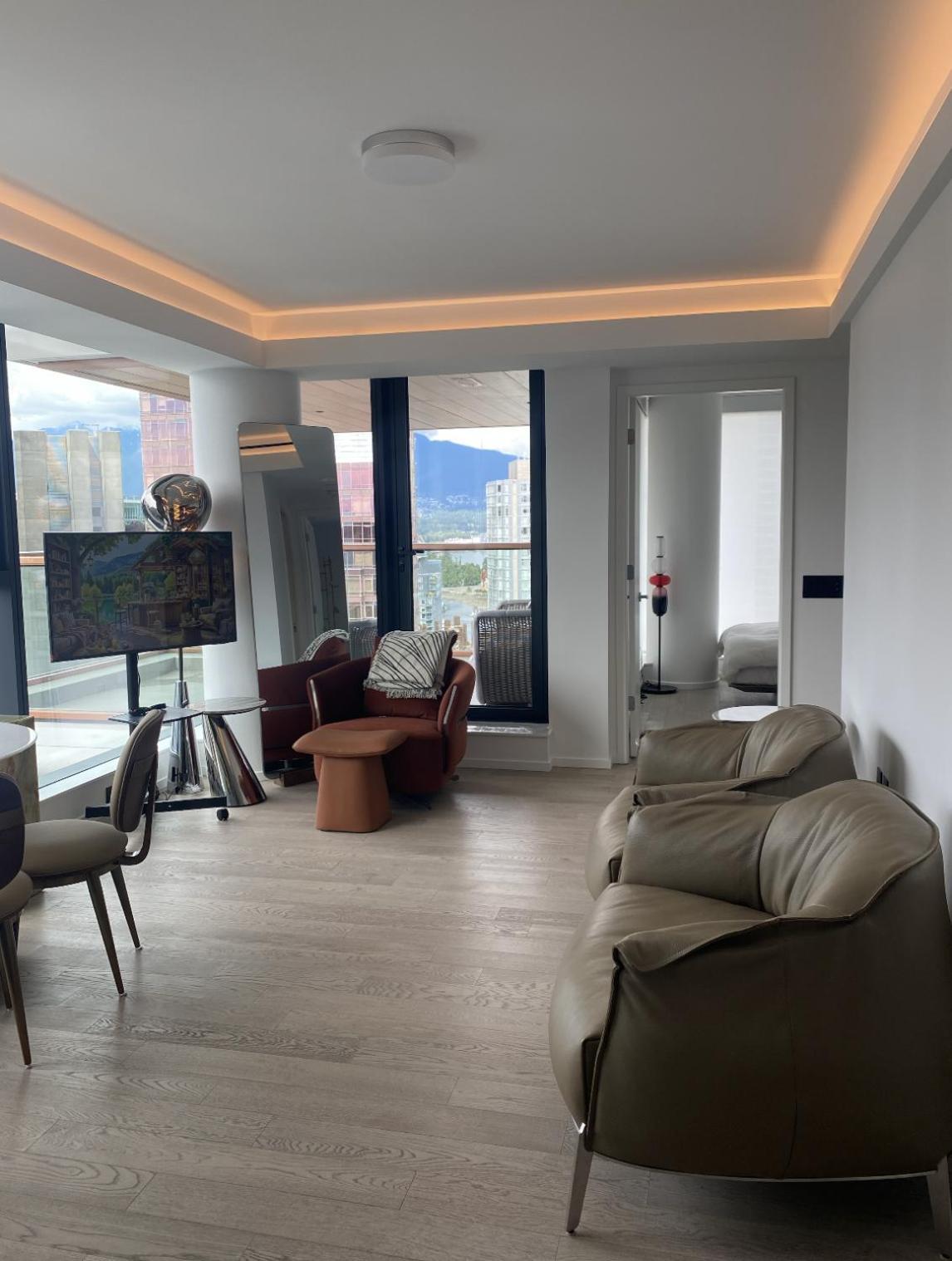 Brand New Modern 2 Bedroom In Heart Of Downtown Apartment