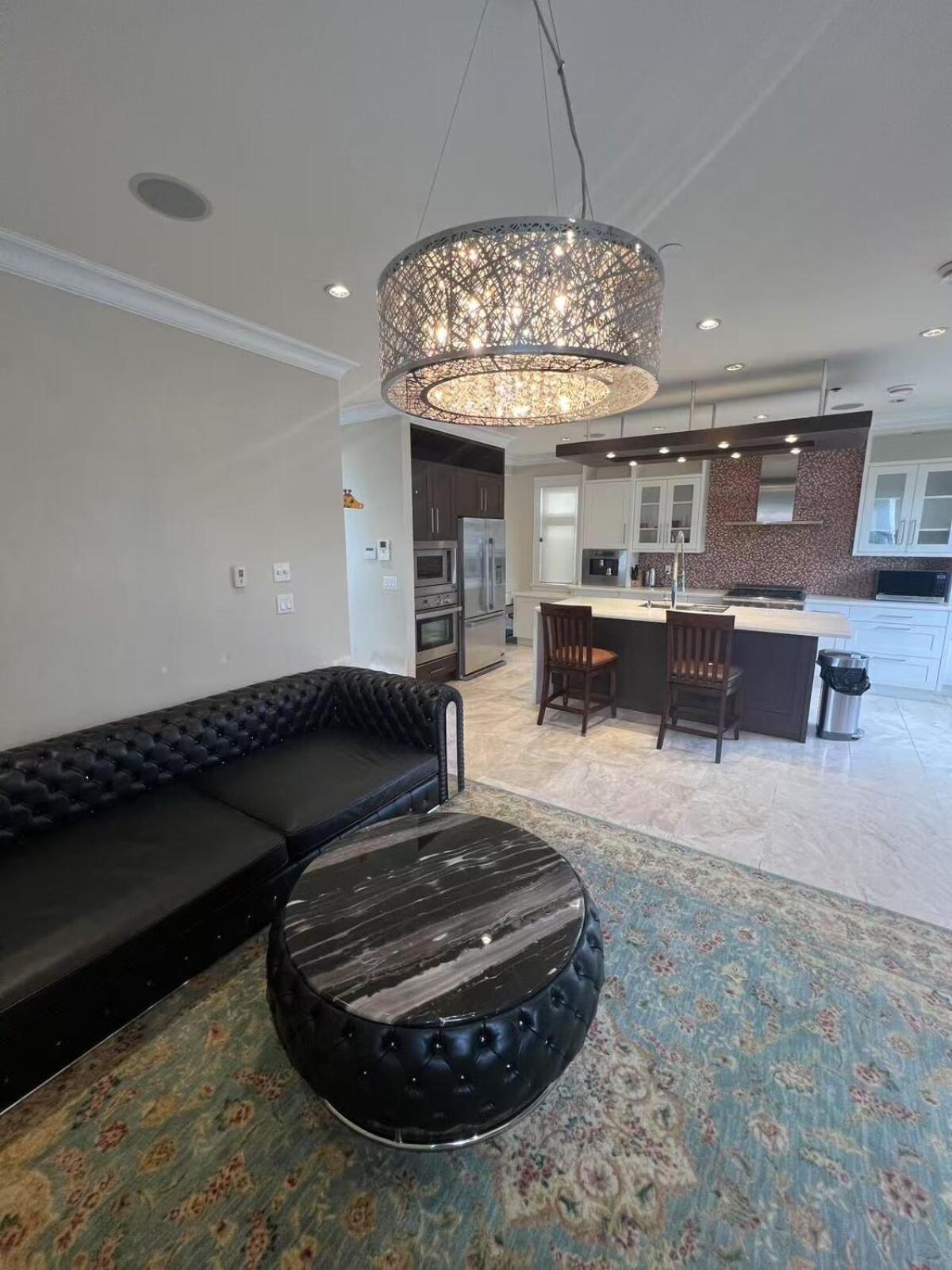 Villa Luxury House In Vancouver