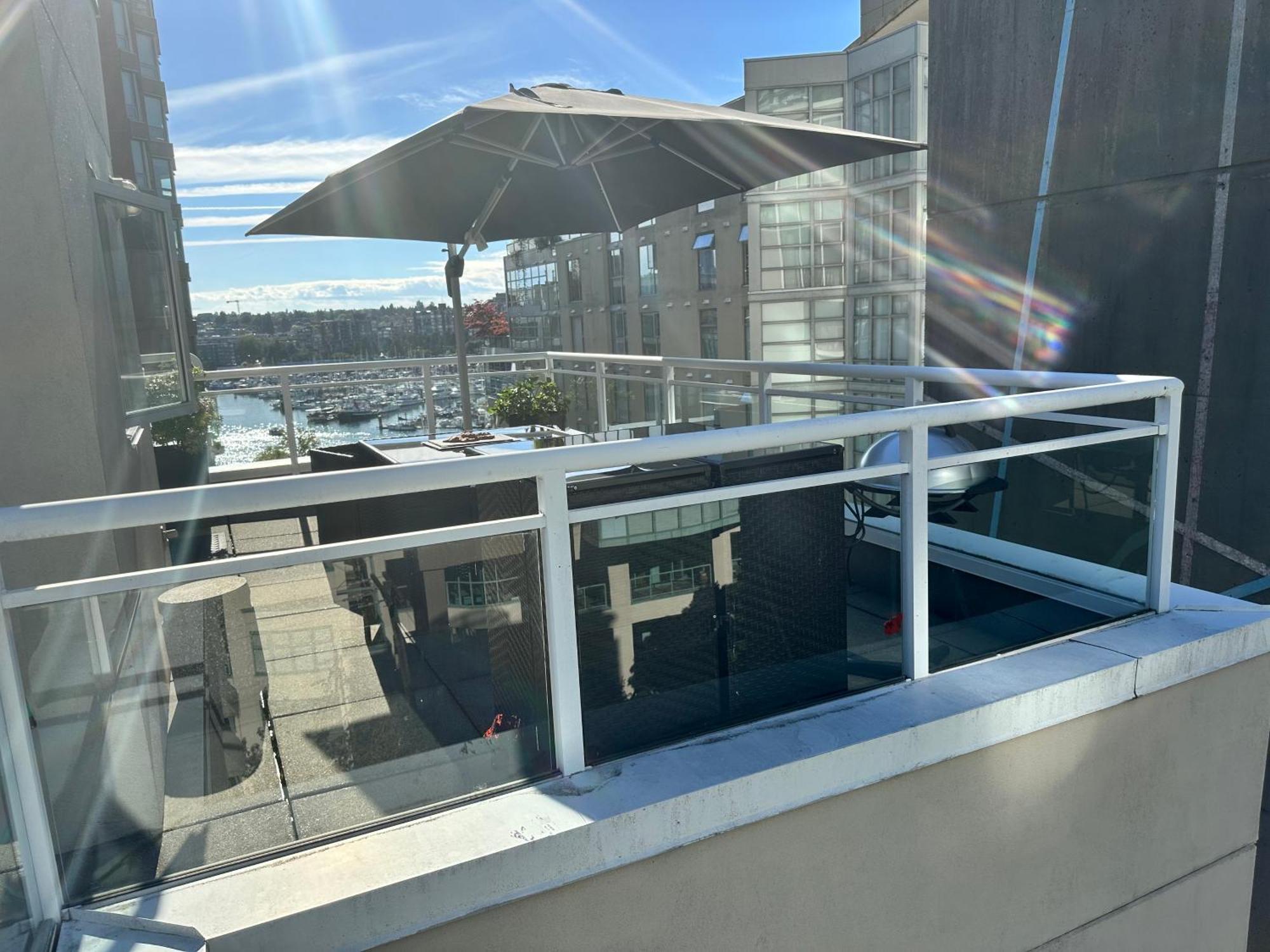 Apartment Penthouses Of Ave Vancouver