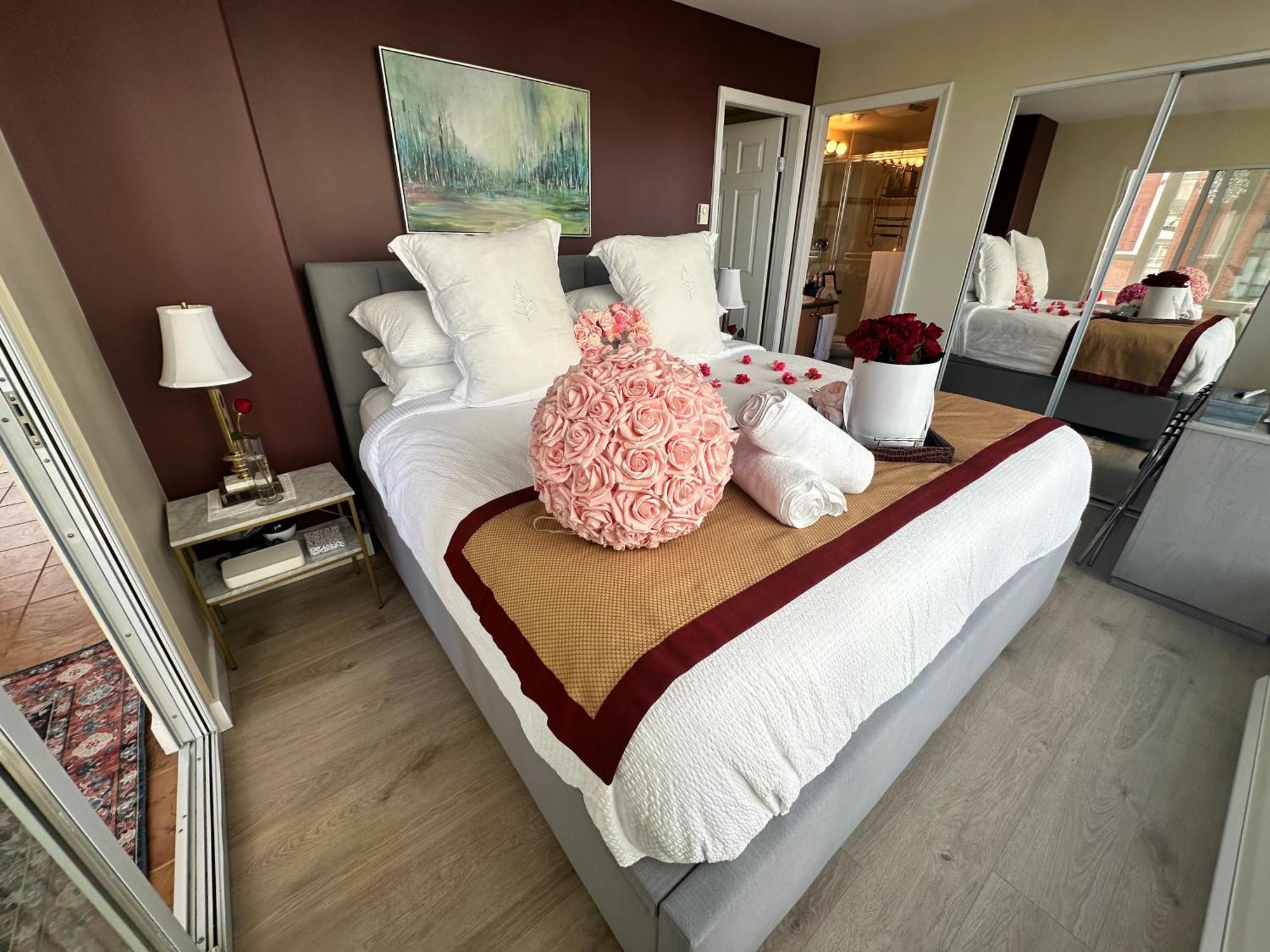 Apartment Penthouses Of Ave Vancouver