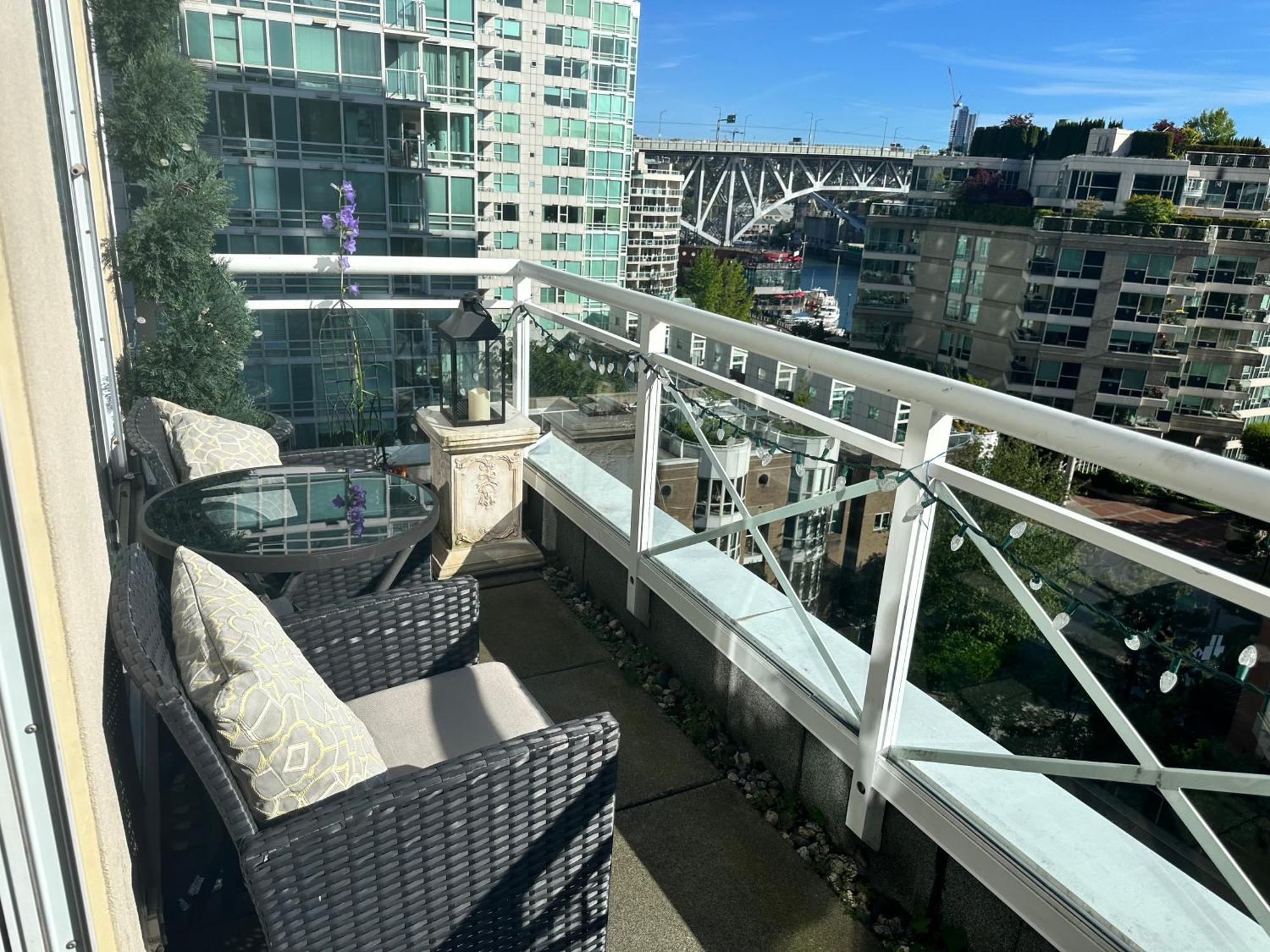 Penthouses Of Ave Apartment *