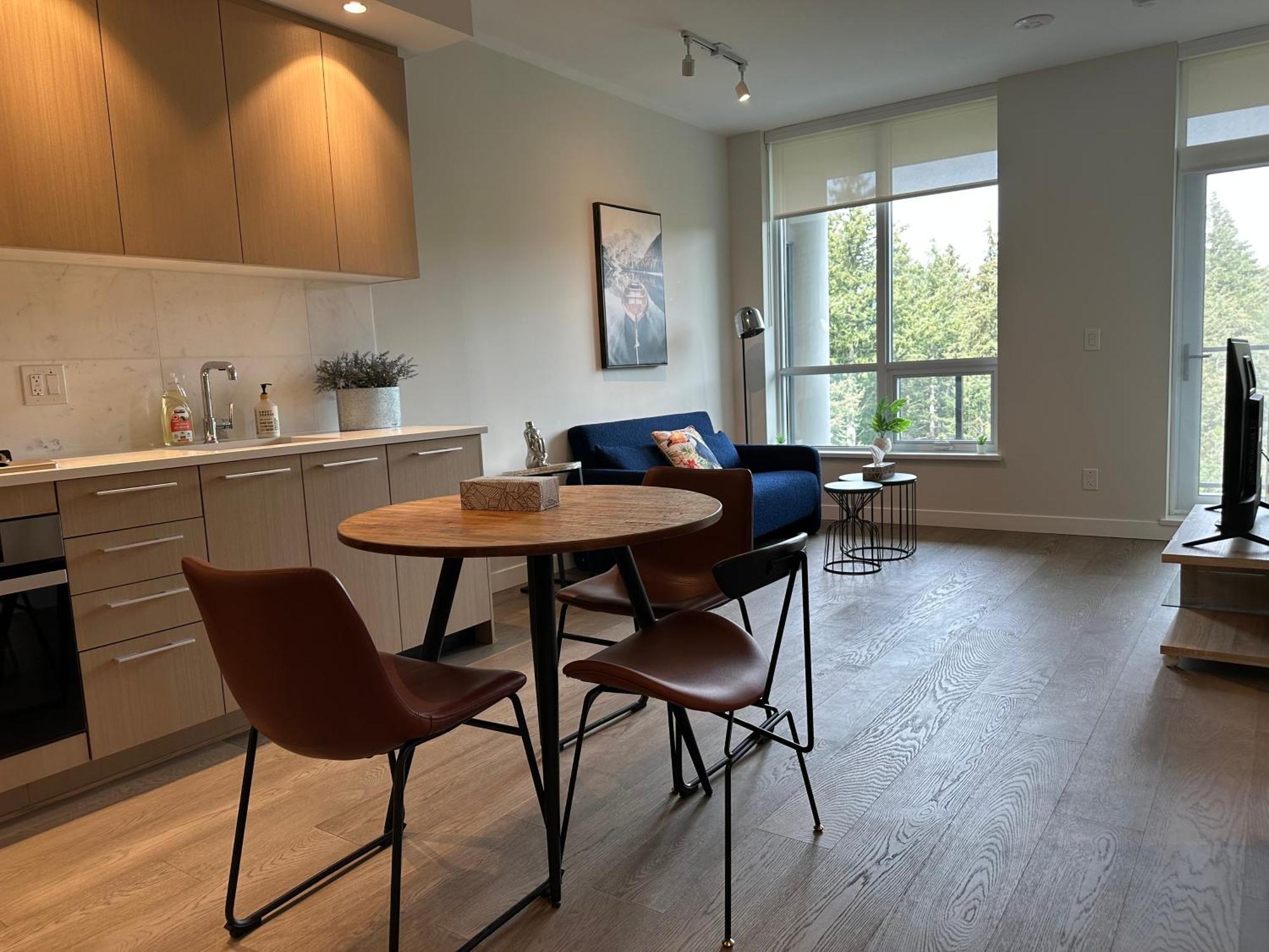Apartment Ubc Pacific Spirit Modern Style *