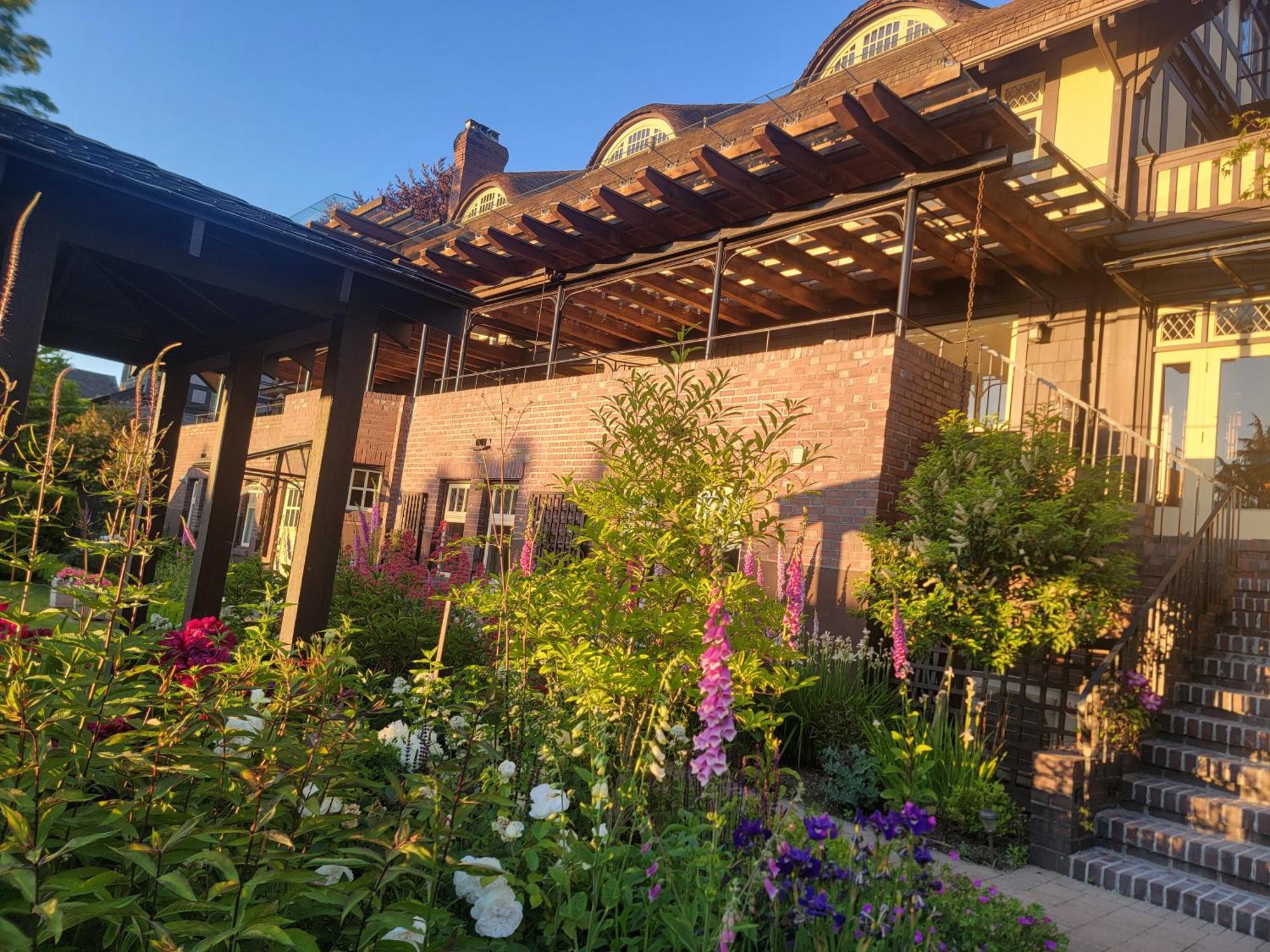 Guest house Shaughnessy Heritage Manor On Vancouver's Westside *