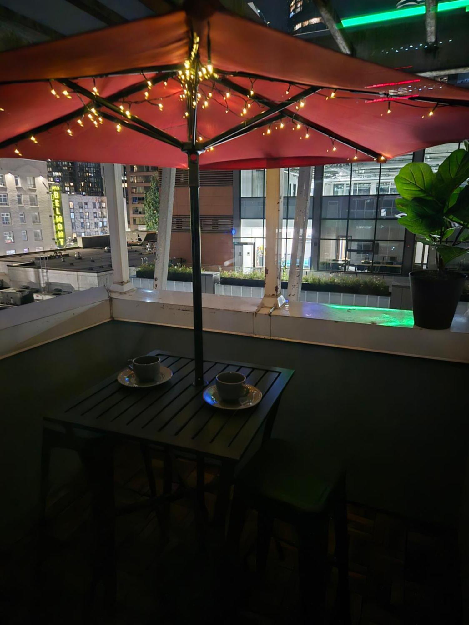Elegant Unique Downtown Loft, Comfort & Convenience Combined
