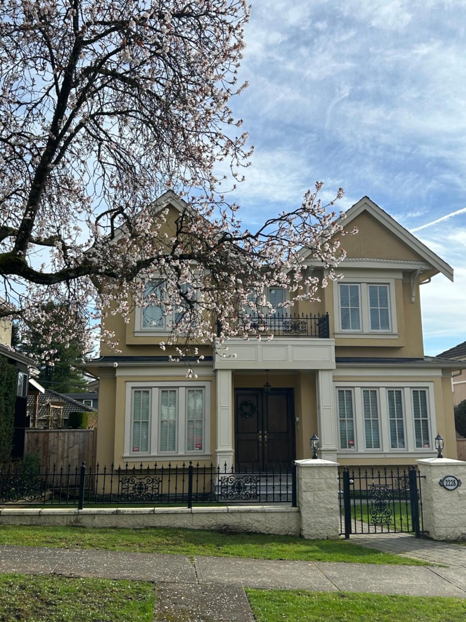 Guest house Peaceful Retreat In Arbutus *
