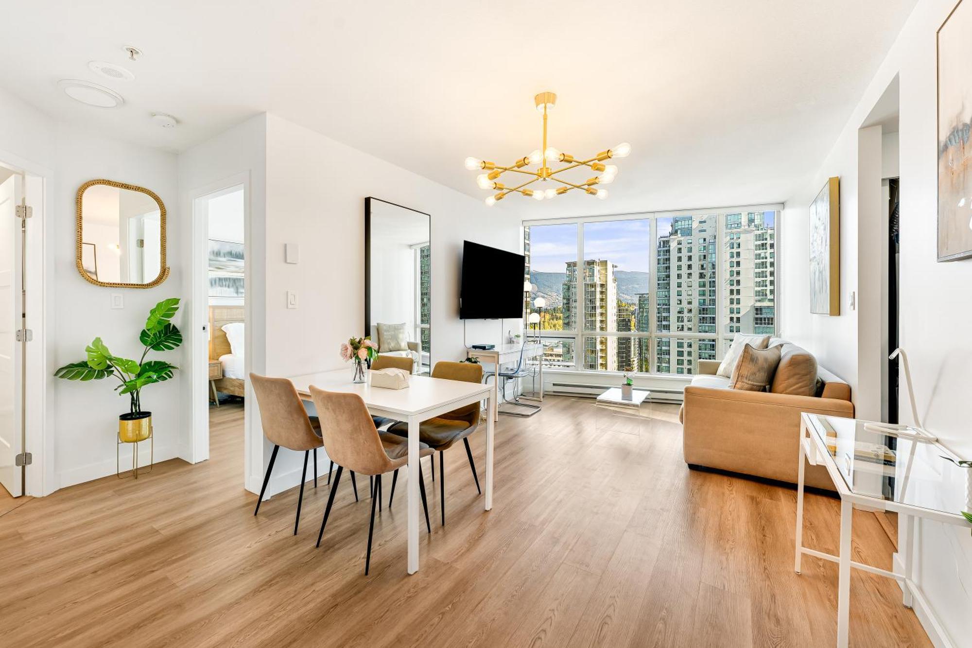 Upscale 2br Walkable To Attractions Apartment Vancouver