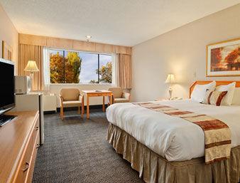 Hotel Ramada Exhibition Park 2*