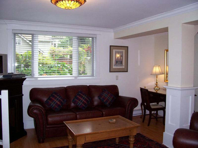 Apartment Kitsilano Garden Vancouver