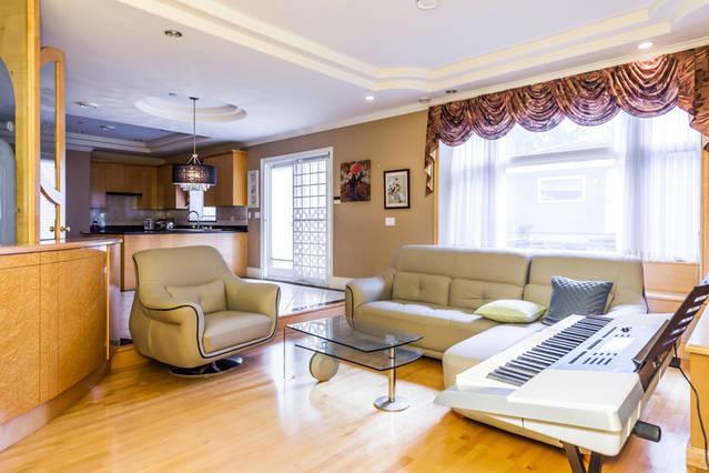 Homestay West Luxurious House