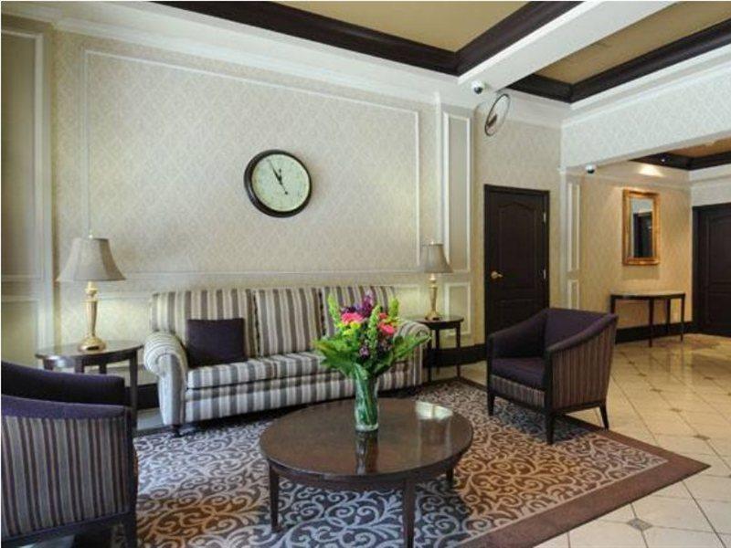 Hotel Ramada Limited Downtown 3*