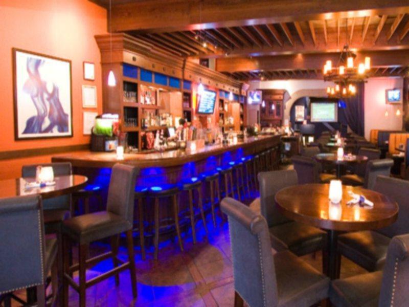 Hotel Howard Johnson By Wyndham Downtown Vancouver