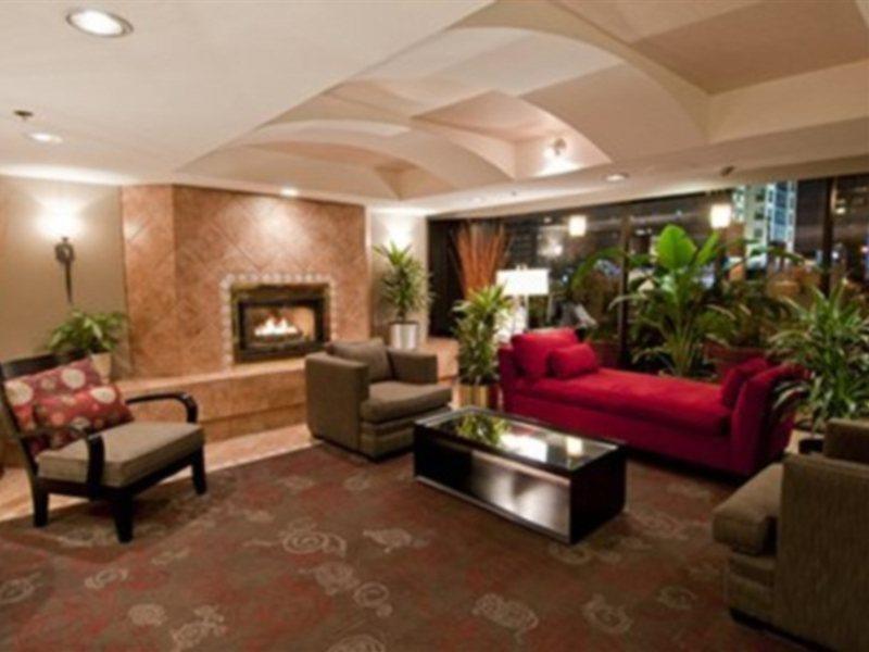 Quality Downtown-inn At False Creek