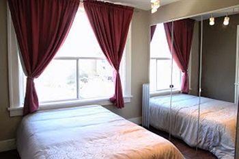 Mondeliving Robson Living Hotel Vancouver