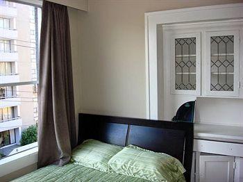 Mondeliving Robson Living Hotel *