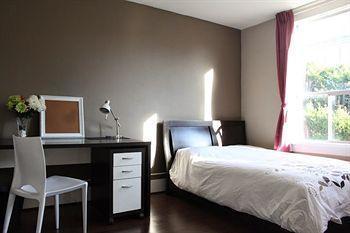 Mondeliving Robson Living Hotel