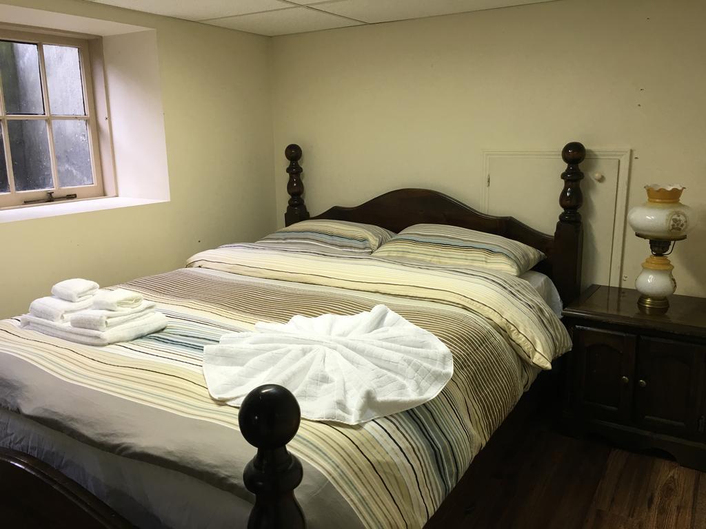 Guest house Angus House *