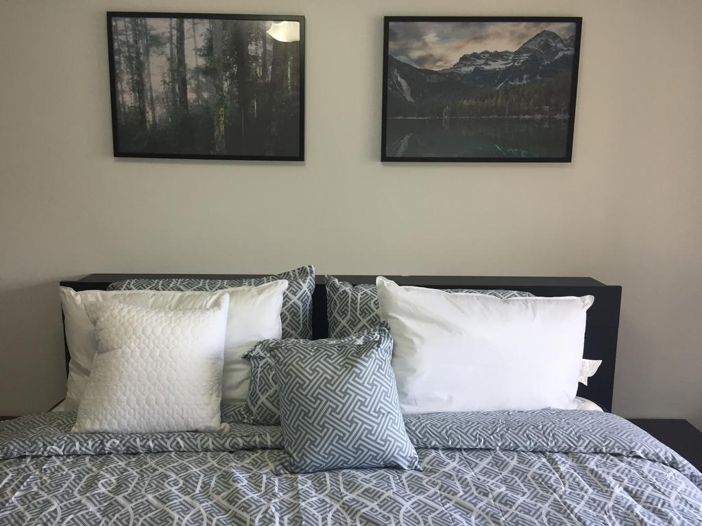 Twelve Oaks By Marquee