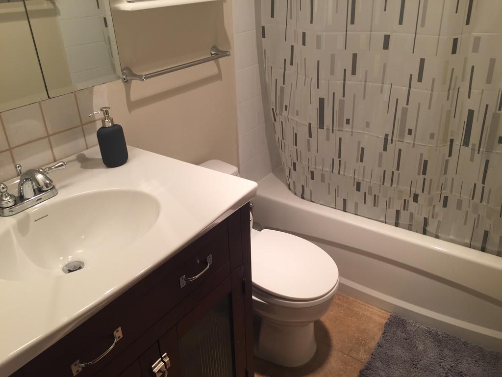 Apartment Twelve Oaks By Marquee Vancouver