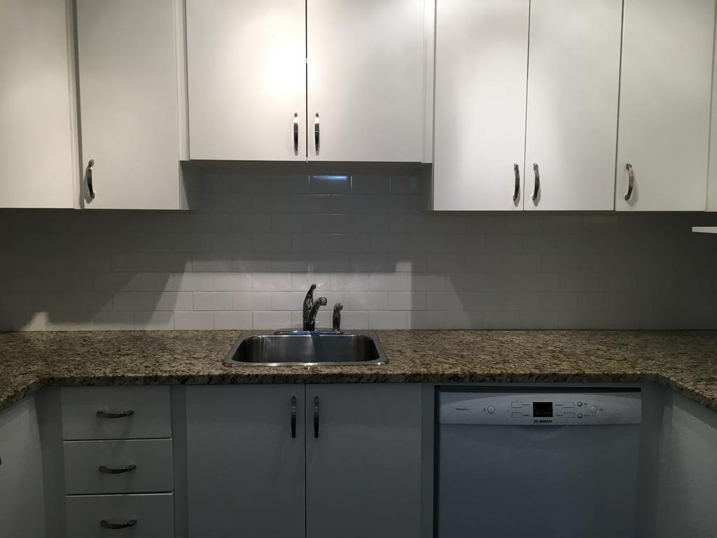 Apartment Twelve Oaks By Marquee Vancouver