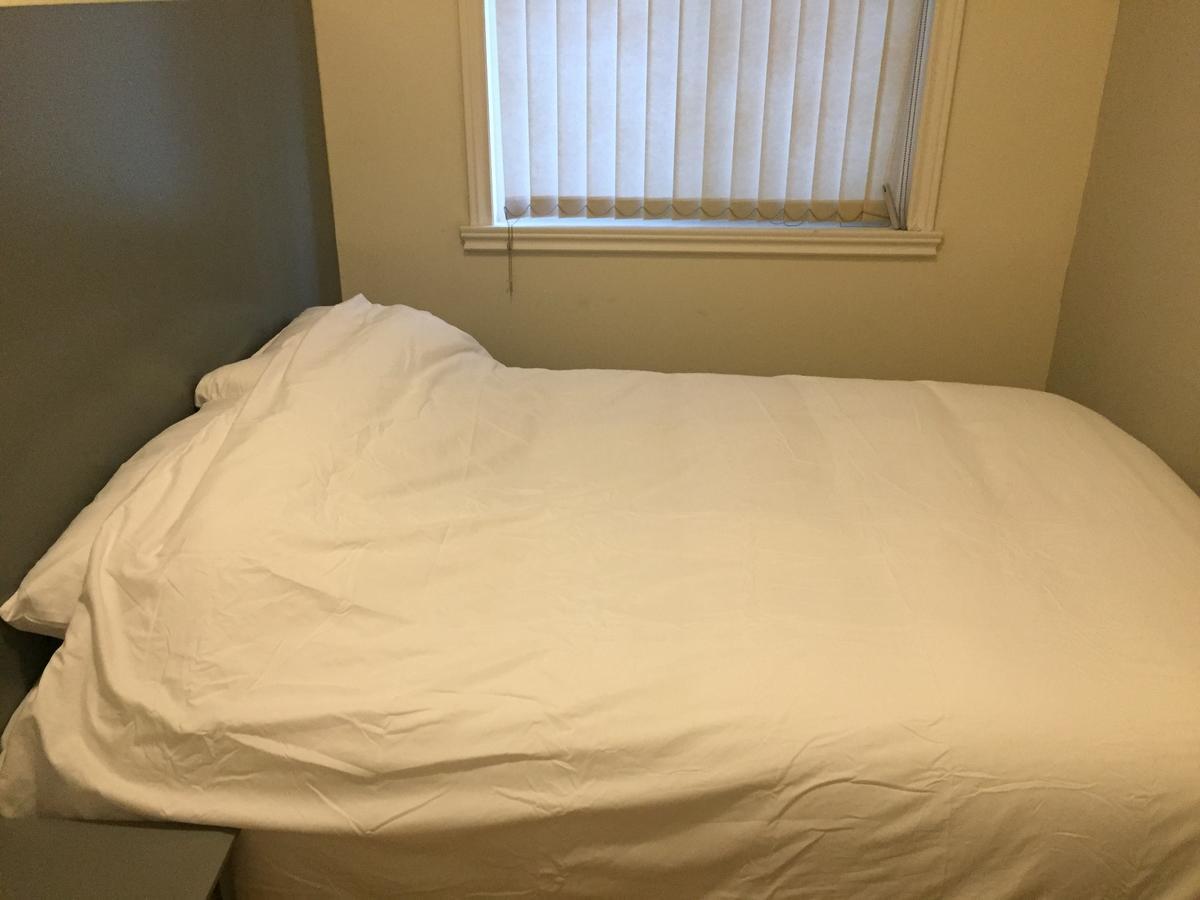 Gasthof Commercial Drive Suites