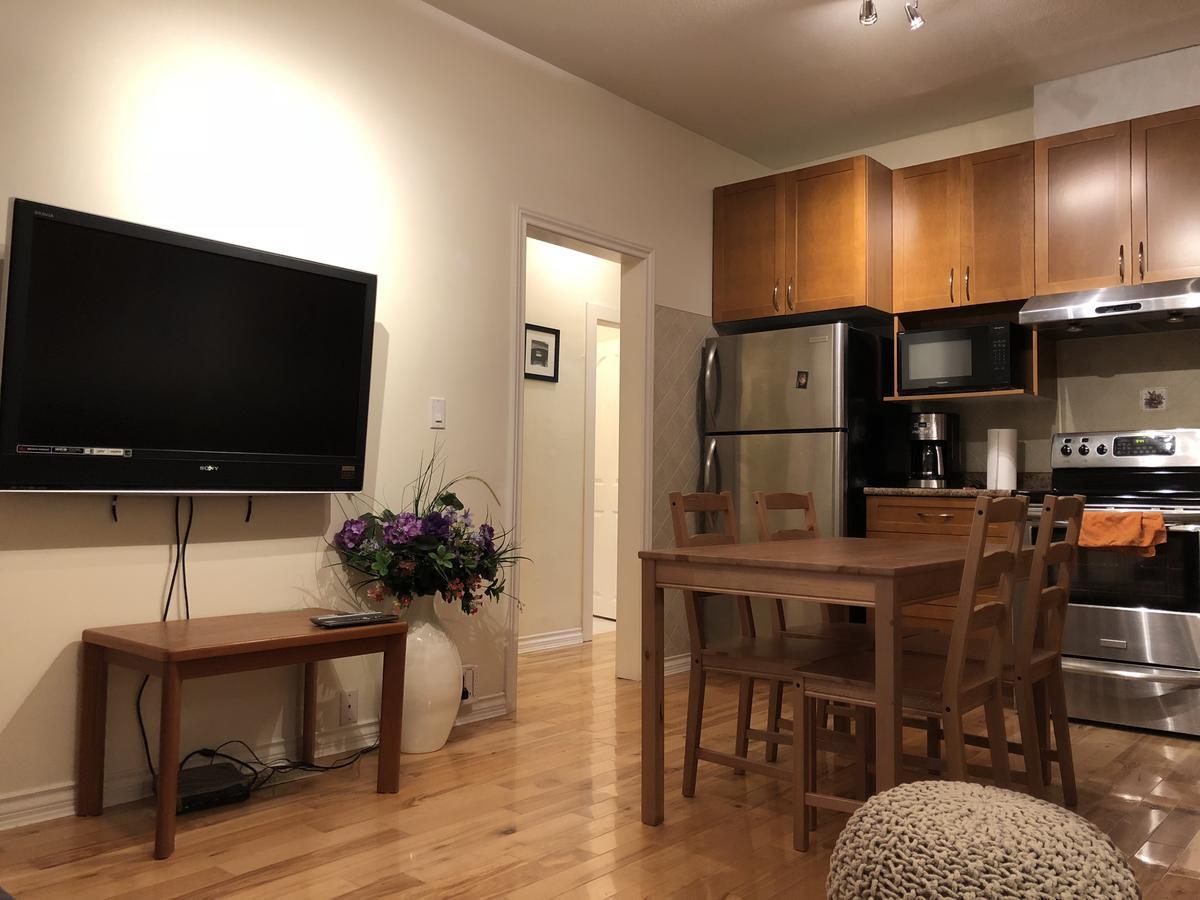 Gasthof Commercial Drive Suites
