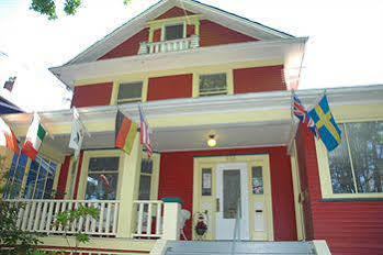 Douglas Bed & Breakfast
