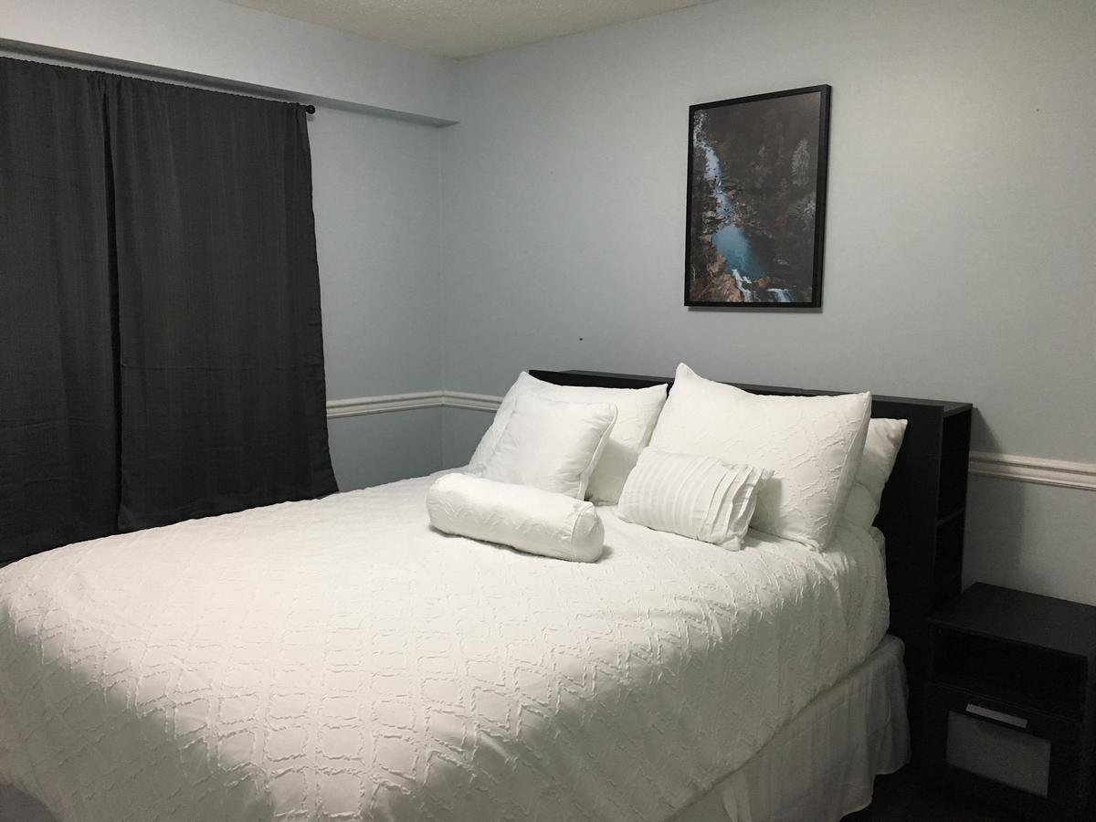 Apartment Twelve Oaks By Marquee Vancouver