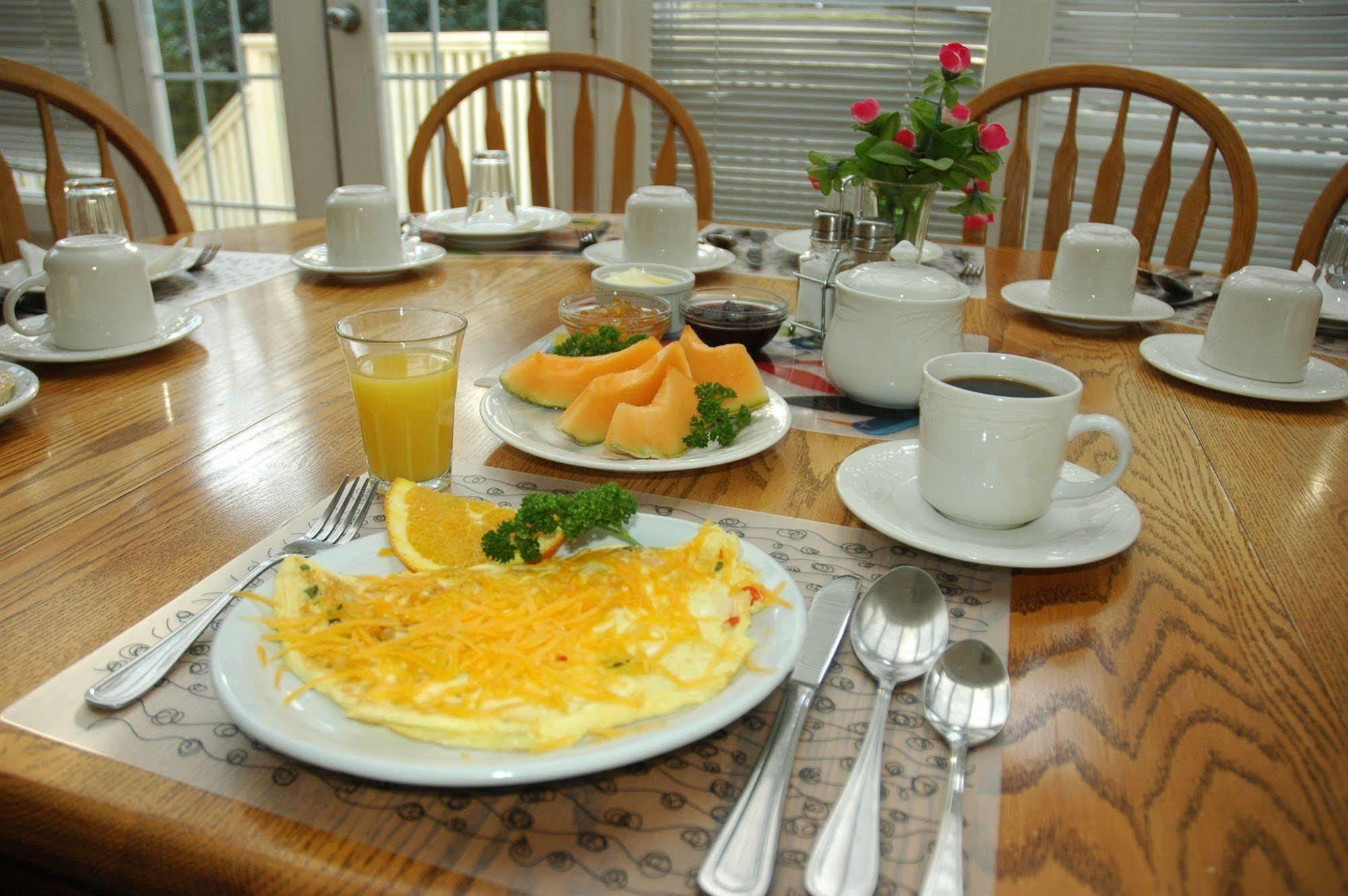 Douglas Bed & Breakfast Vancouver